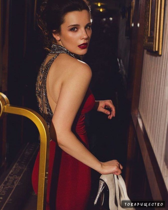 Ксения Лукьянчикова фотосессия в платье