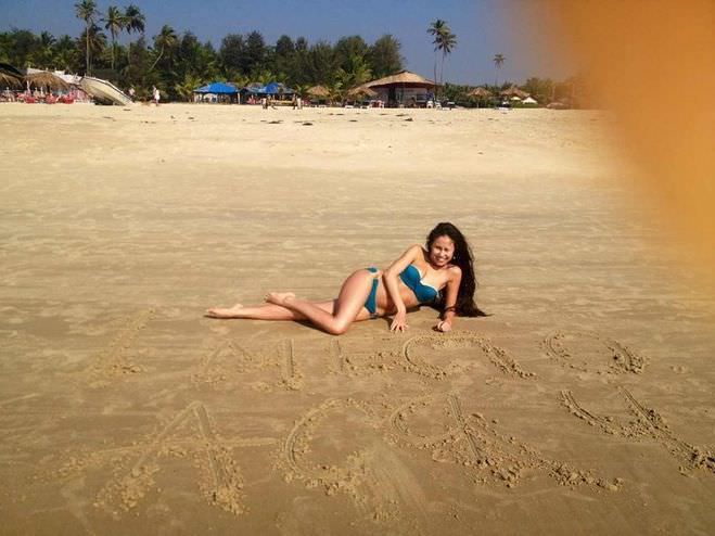 Илана Юрьева фото на песке