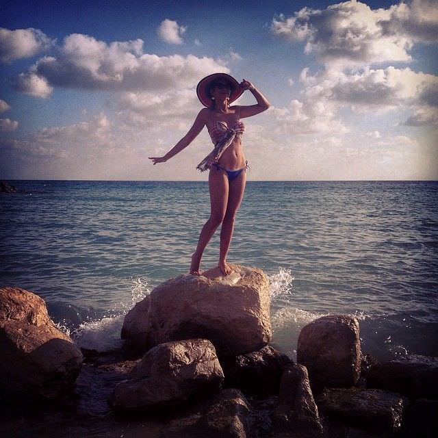 Алина Алексеева фото на пляже