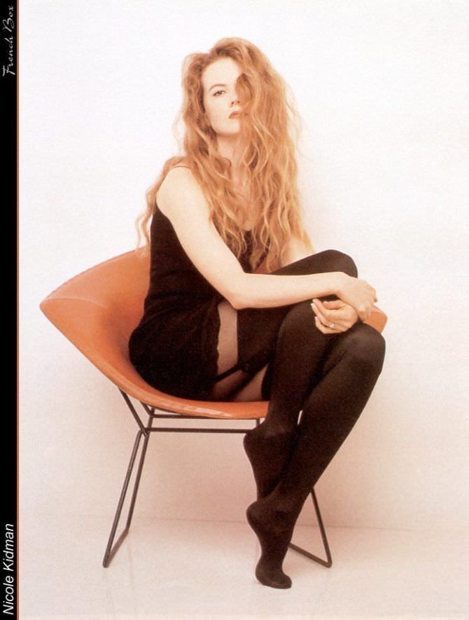 Николь Кидман фотография в молодости на кресле