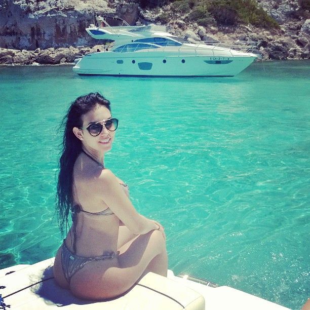 Джорджина Родригес фото с яхтой