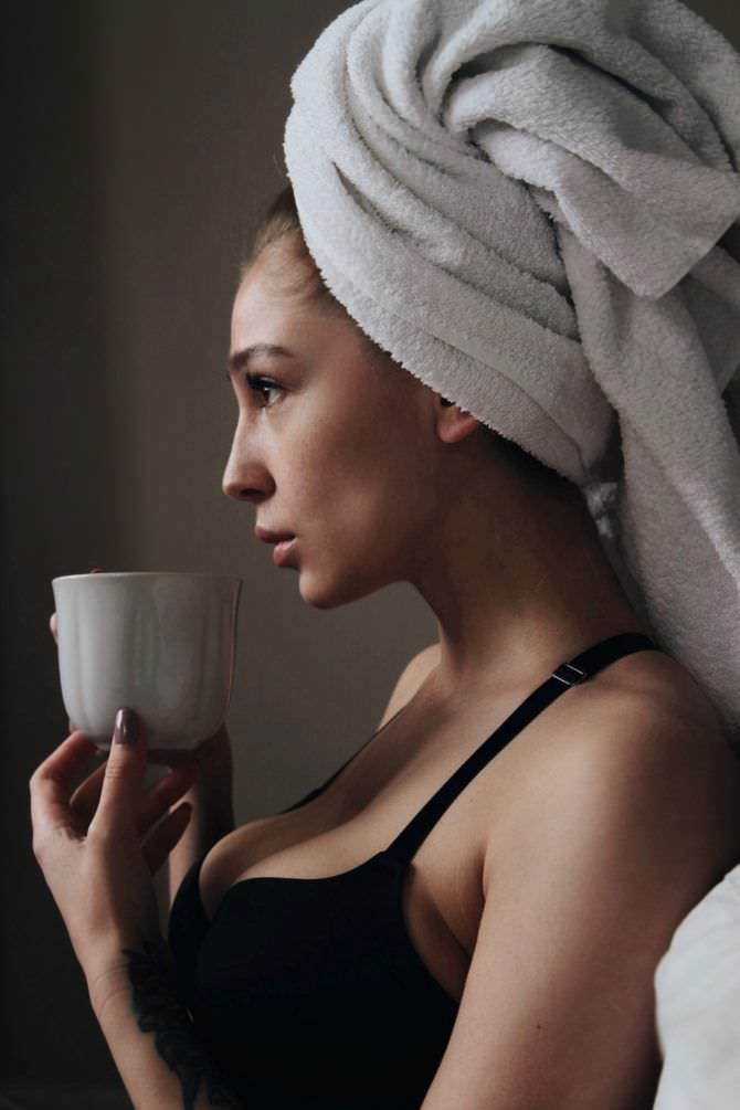 Анастасия Ивлеева фото с чашкой