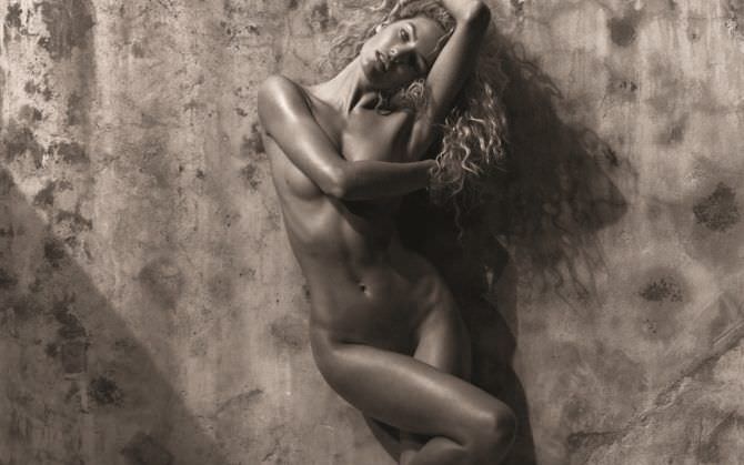 Кэндис Свейнпол красивое фото без одежды