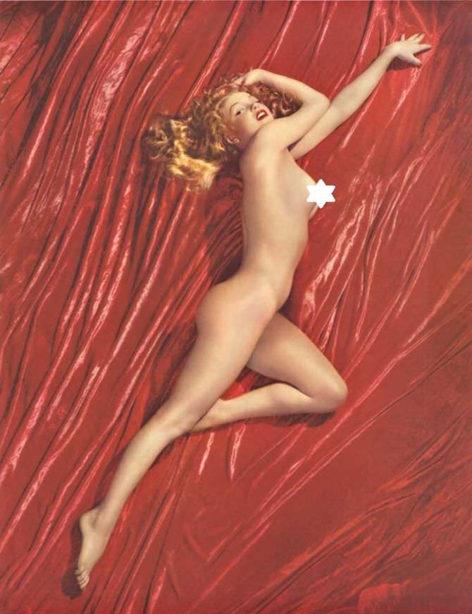 Мэрилин Монро фотография разворота из журнала 1953