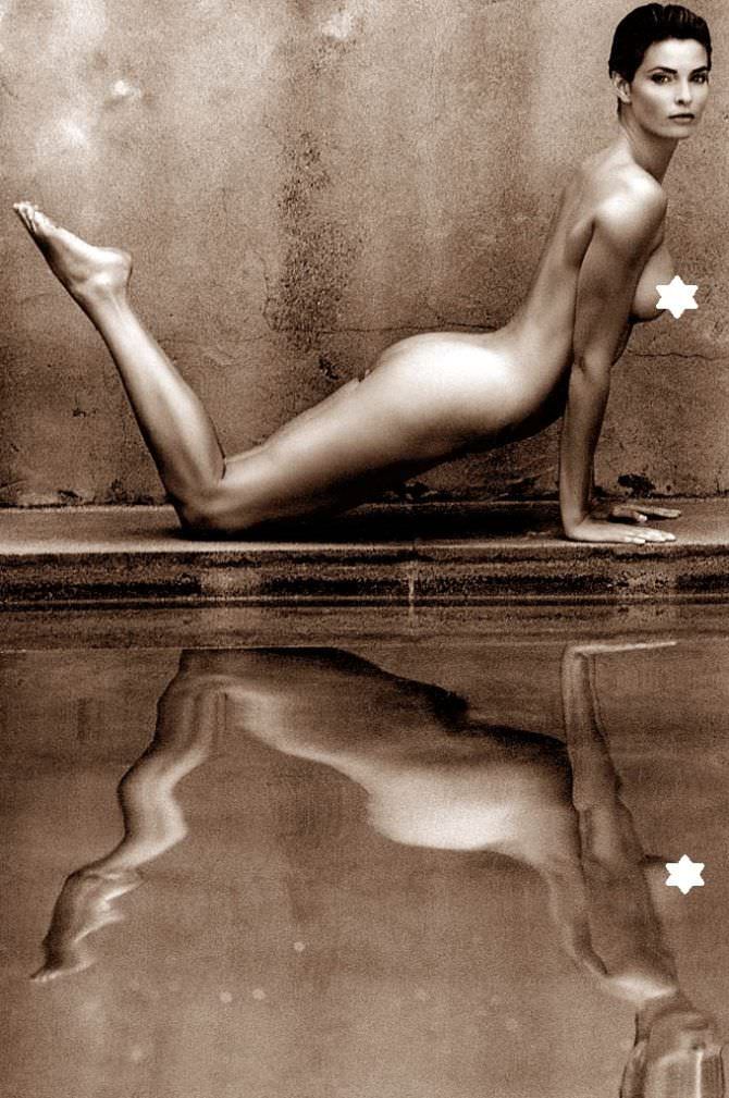 Джоан Северанс фотосессия рядом с водой