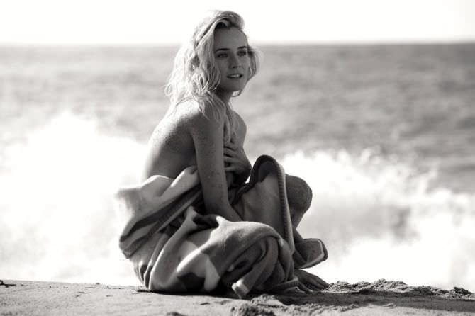 Диана Крюгер фото на берегу в полотенце