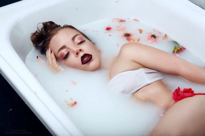 Олимпия Ивлева фотосессия в ванне