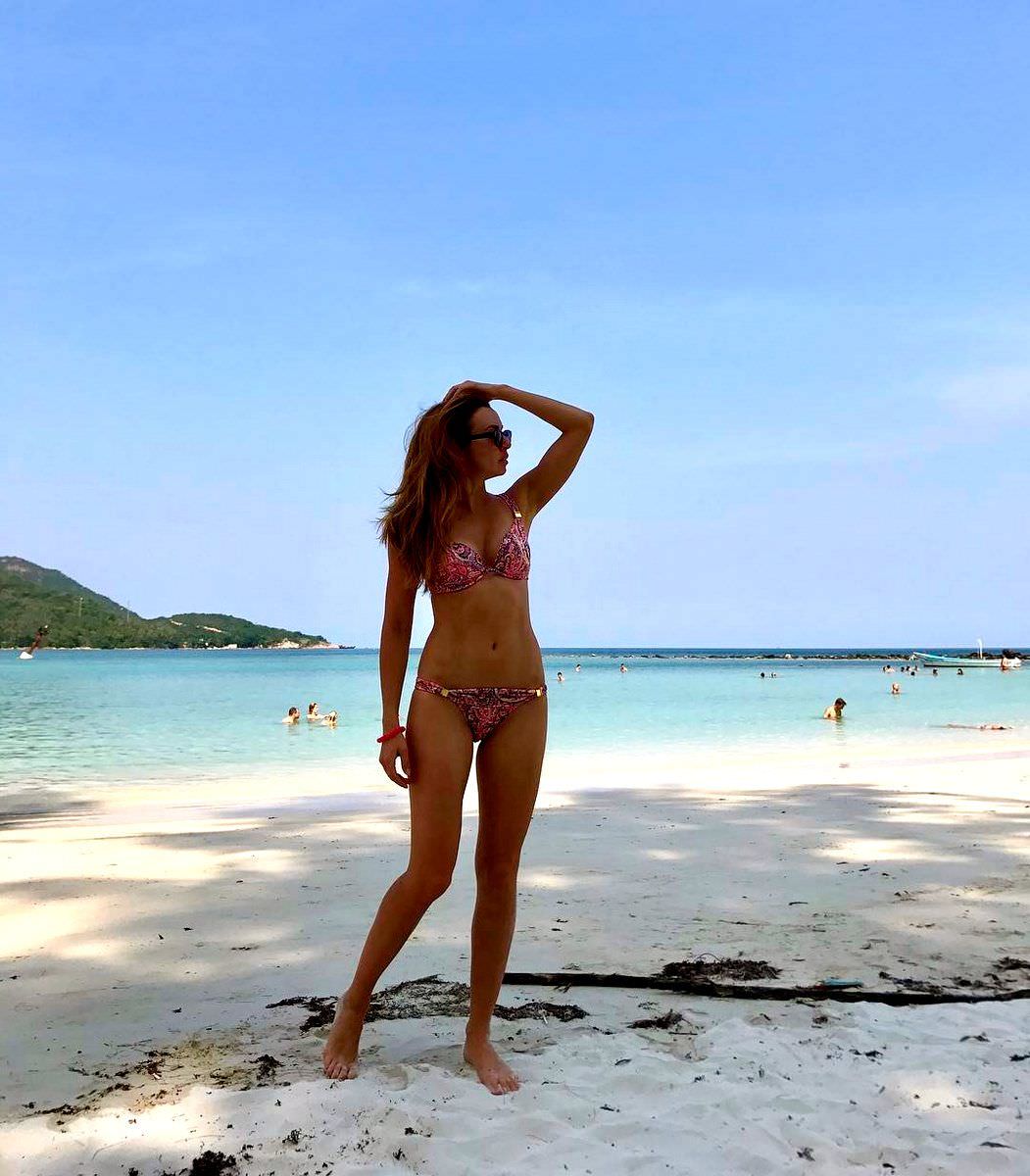Анжелика Каширина фото на пляже