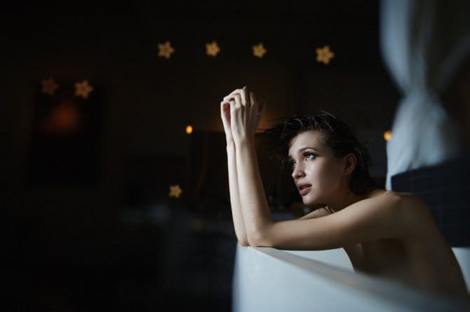 Алексия Фаст откровенный кадр в ванне