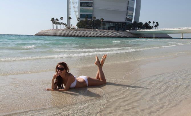 Наталья Бардо фото в отдыха на пляже